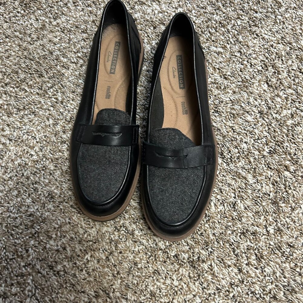 Clark's Women's Fabric/Leather Slip On Loafer Sz 11M EUC